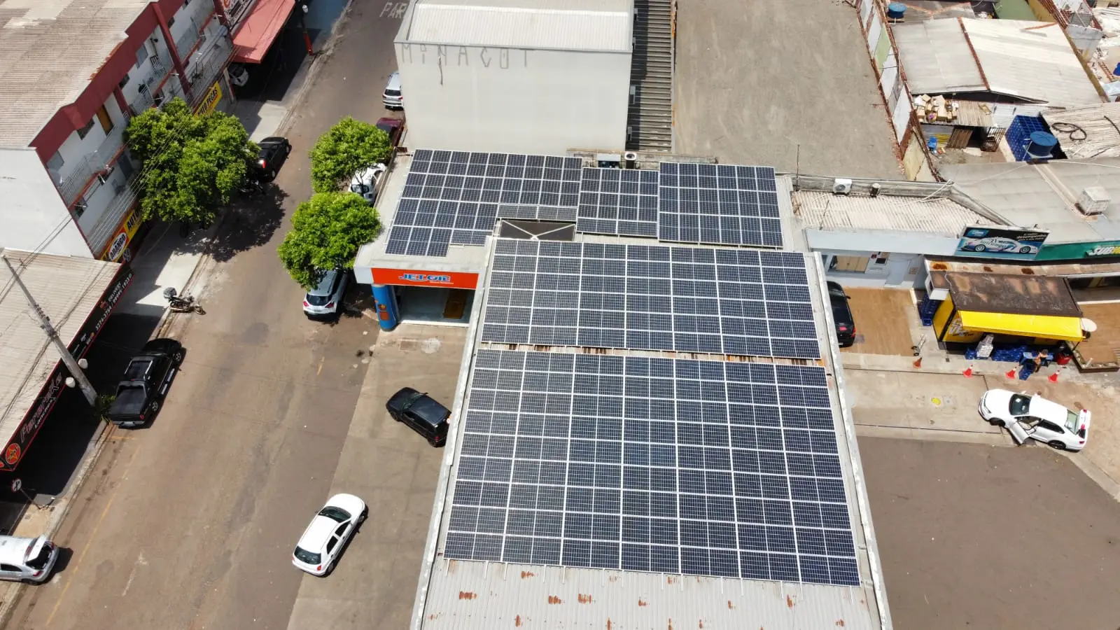 Usina solar INGASOL — Posto Ipiranga, Sarandi, PR